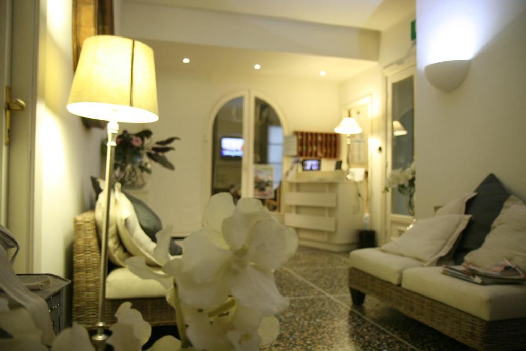 Hotel Gabbiano Alassio Exterior photo