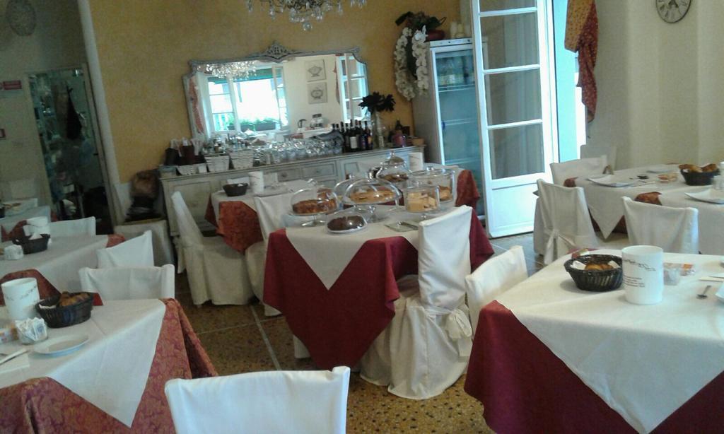 Hotel Gabbiano Alassio Exterior photo